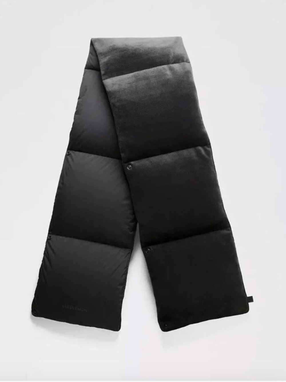 NWT Lululemon Black Velour Wunder Puff Scarf with Button Close and Pockets